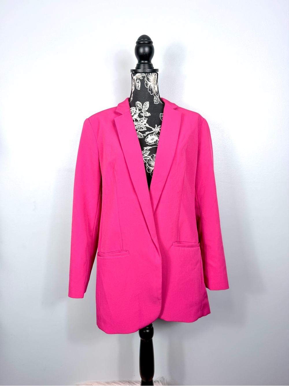 Express hot pink oversized long sleeve boyfriend blazer size large